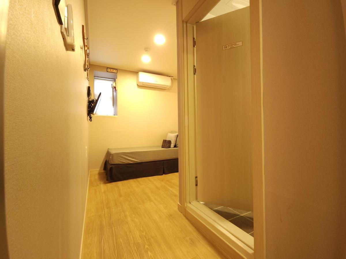 סיאול Oyo Hostel Myeongdong 1 מראה חיצוני תמונה